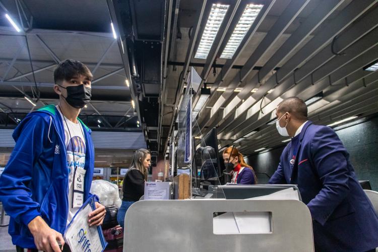 Paraná levou 200 alunos da rede estadual para intercâmbio no Canadá e na Nova Zelândia.